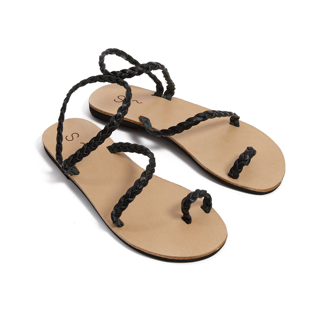 Isalos~Black