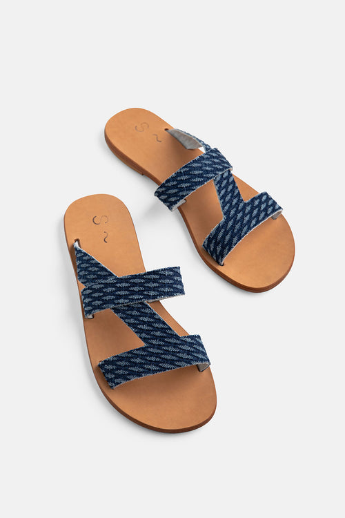 Akti~Denim