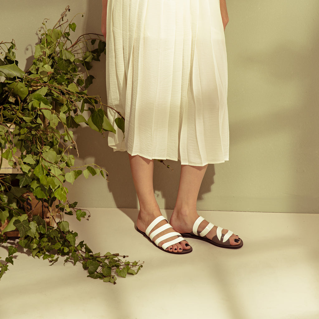 Theros~ White